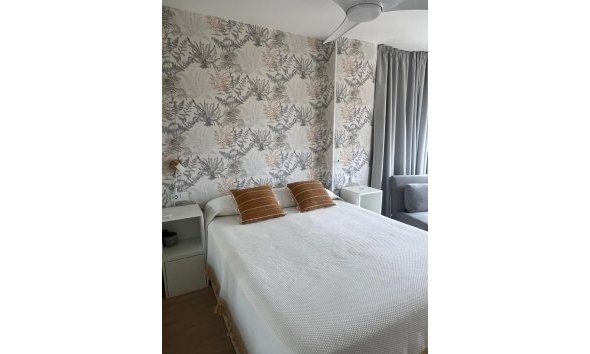 Resale - Apartment / Flat -
Benidorm - Levante