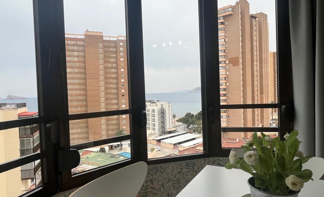 Resale - Apartment / Flat -
Benidorm - Levante