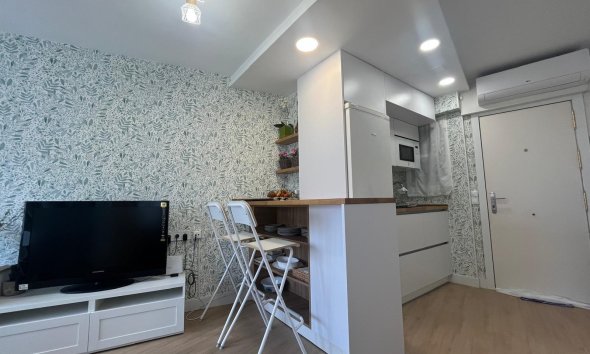 Resale - Apartment / Flat -
Benidorm - Levante