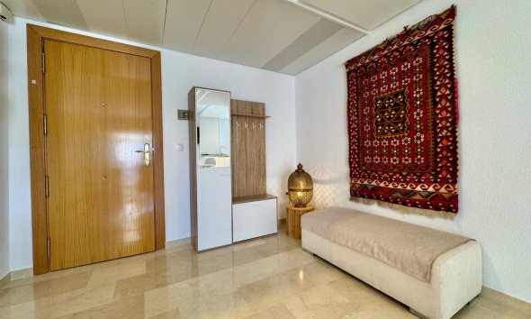 Alquiler corta estancia - Apartamento / Piso -
Albir