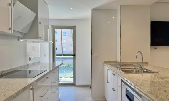 Alquiler corta estancia - Apartamento / Piso -
Albir