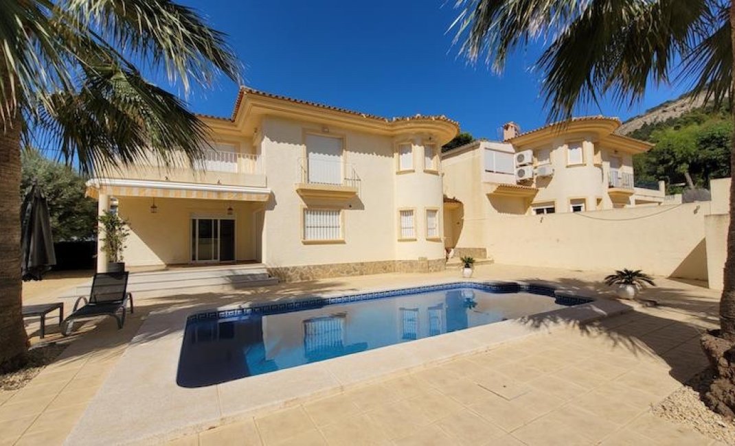 Reventa - Chalet -
Albir