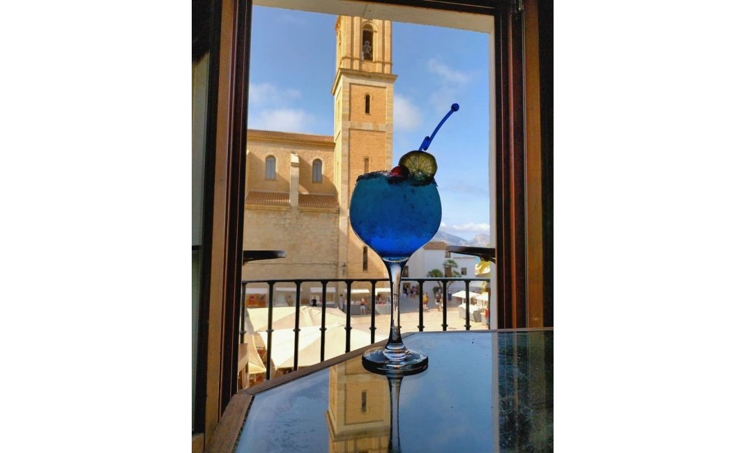 Reventa - Comercial -
Altea