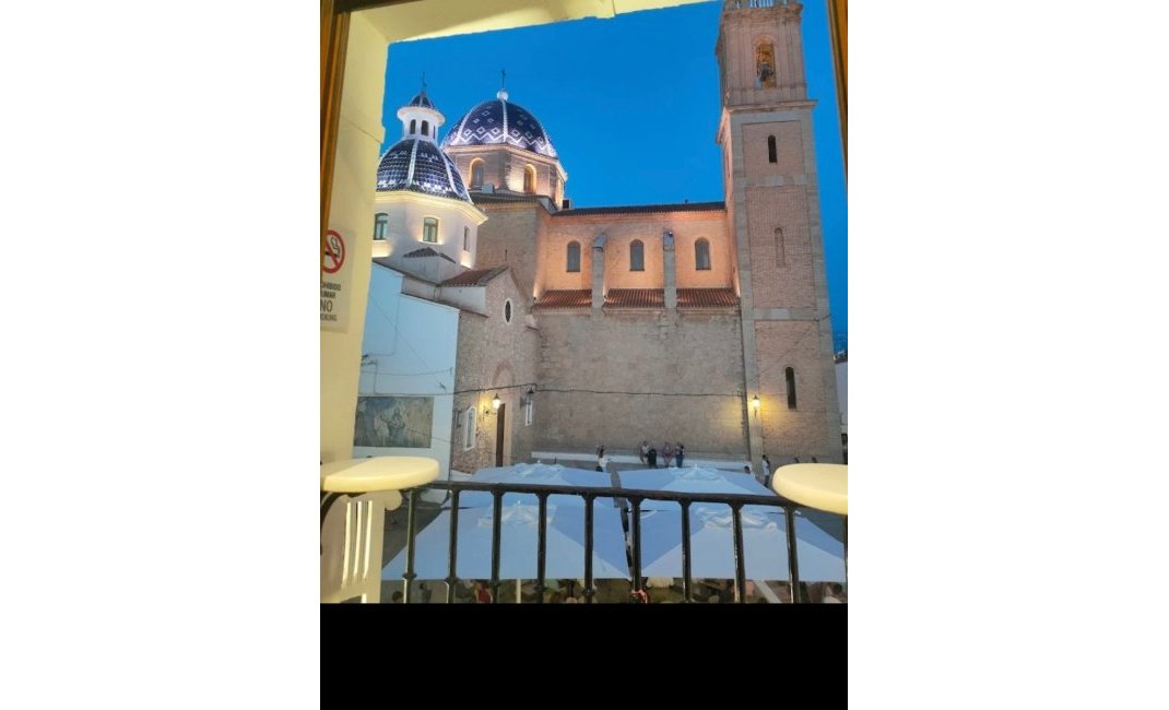 Reventa - Comercial -
Altea