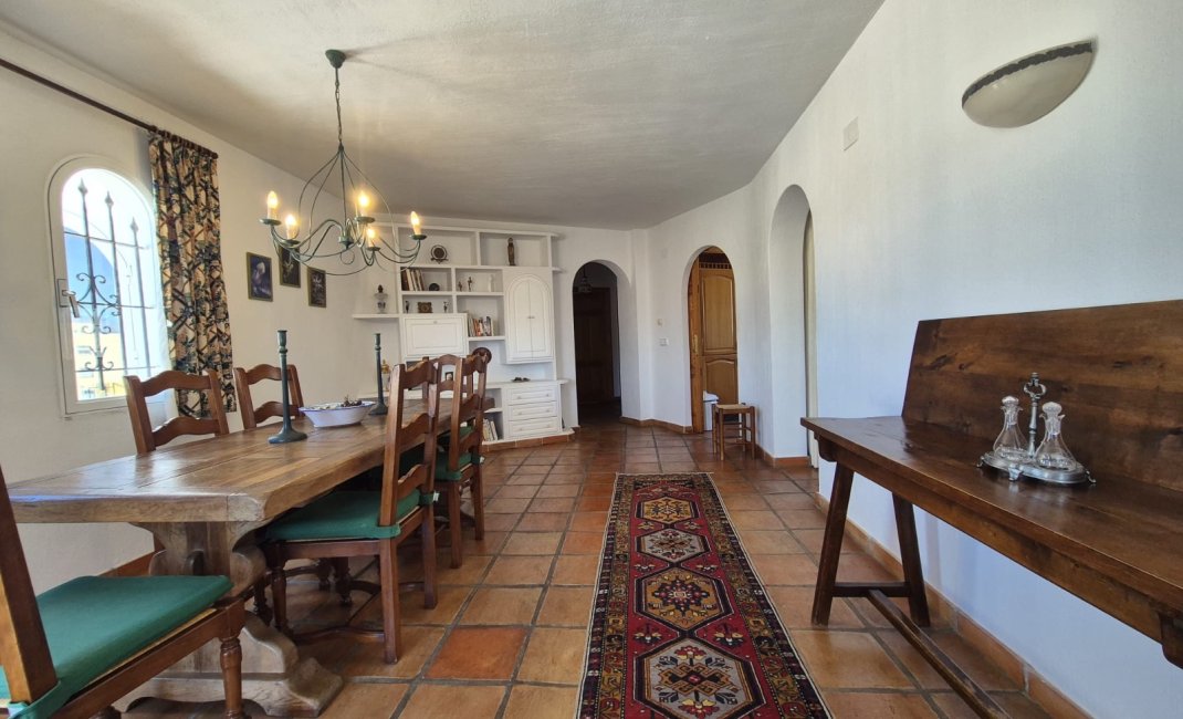 Resale -  Chalet / Villa -
Albir