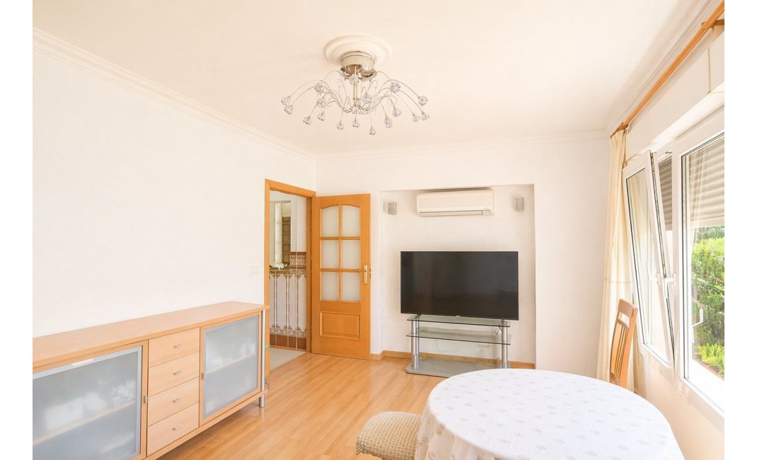 Herverkoop - Chalet / Villa -
La Nucía