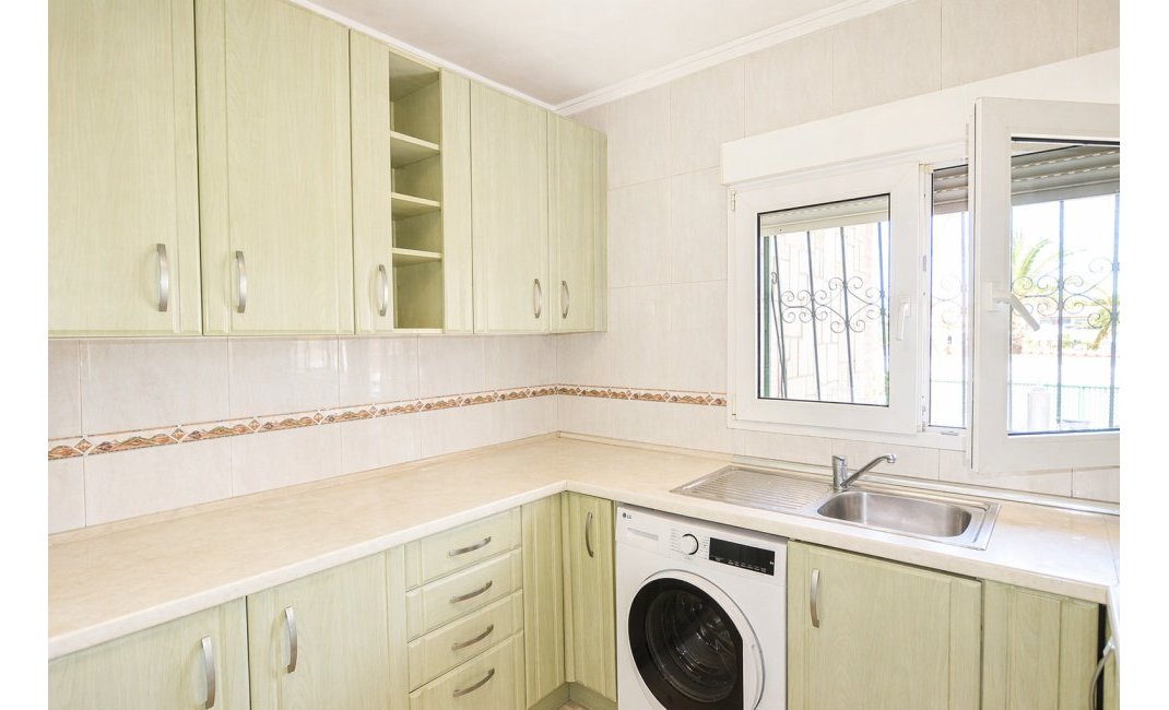 Herverkoop - Chalet / Villa -
La Nucía