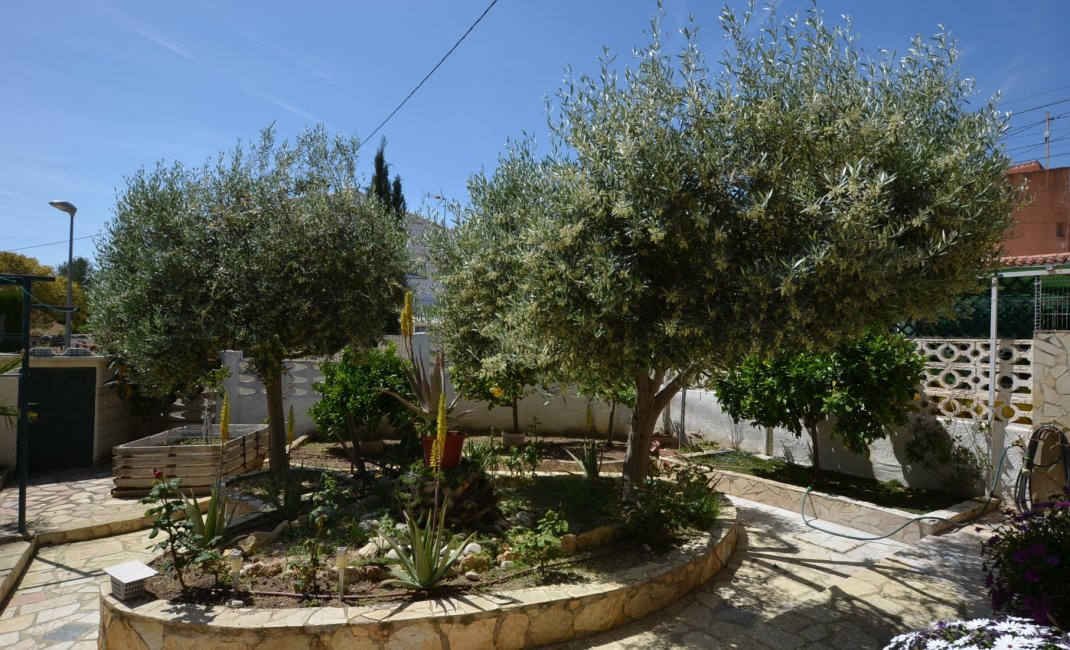 Herverkoop - Chalet / Villa -
La Nucía