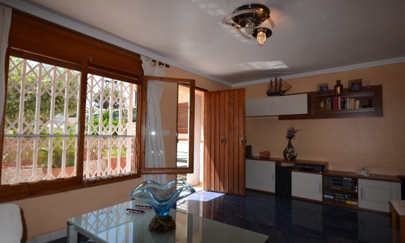 Herverkoop - Chalet / Villa -
La Nucía