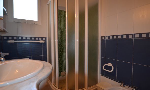 Herverkoop - Chalet / Villa -
La Nucía