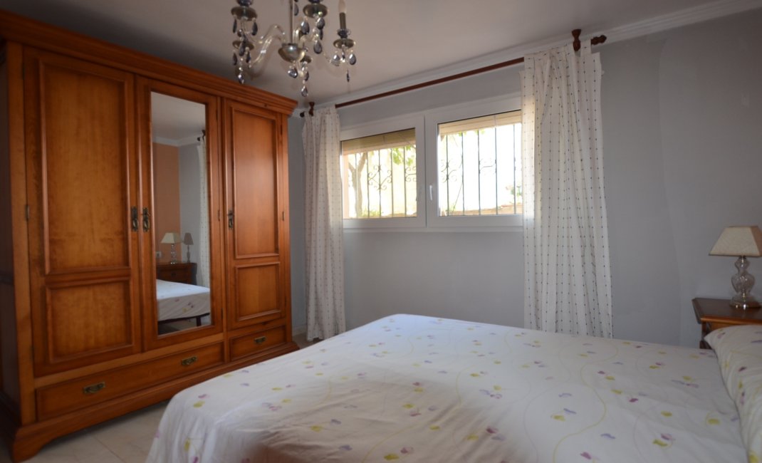 Herverkoop - Chalet / Villa -
La Nucía