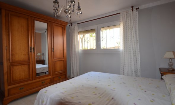 Herverkoop - Chalet / Villa -
La Nucía