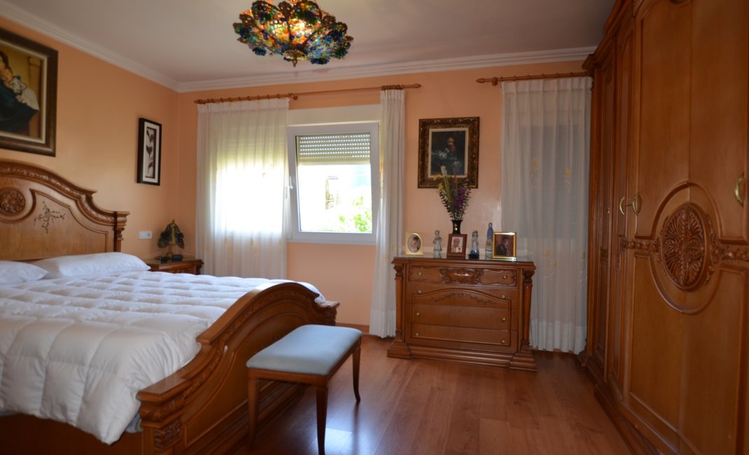 Herverkoop - Chalet / Villa -
La Nucía