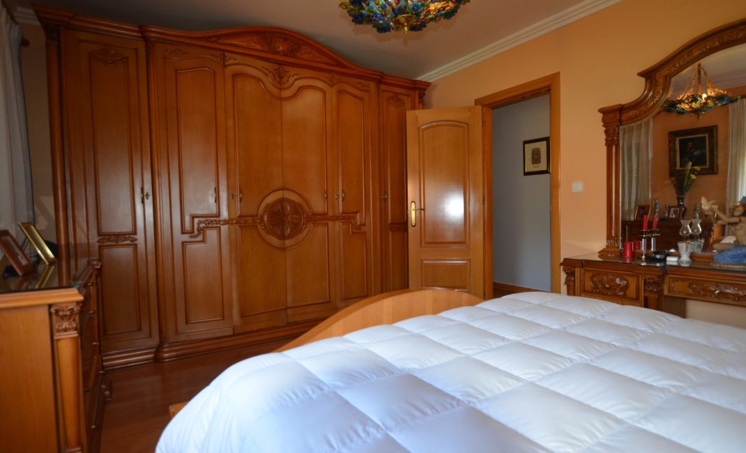 Herverkoop - Chalet / Villa -
La Nucía