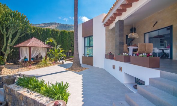 Resale -  Chalet / Villa -
Albir