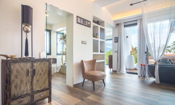 Resale -  Chalet / Villa -
Albir