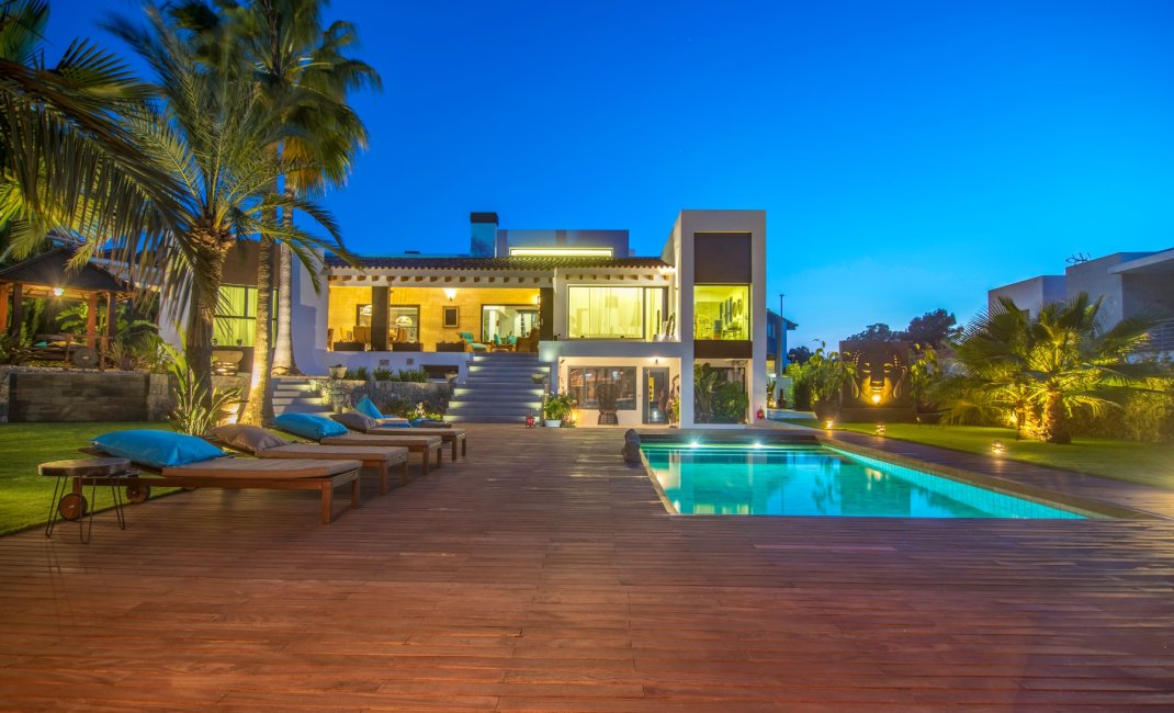 Resale -  Chalet / Villa -
Albir