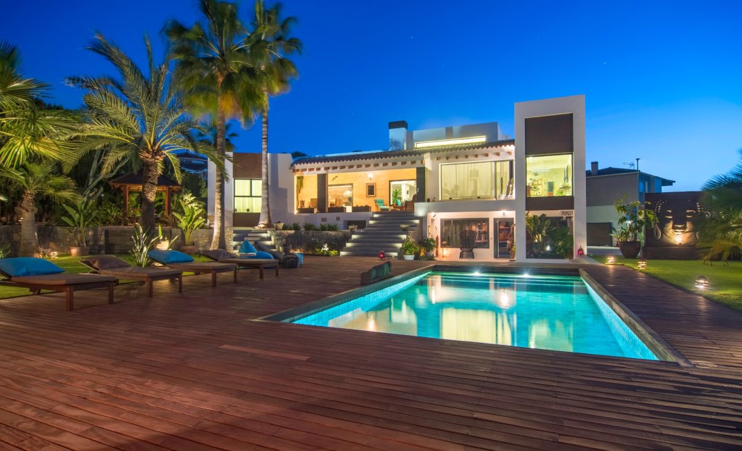 Resale -  Chalet / Villa -
Albir