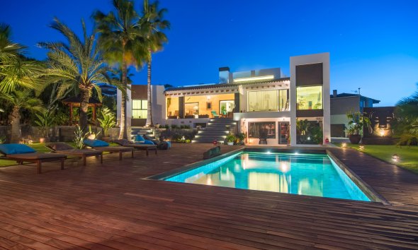Resale -  Chalet / Villa -
Albir