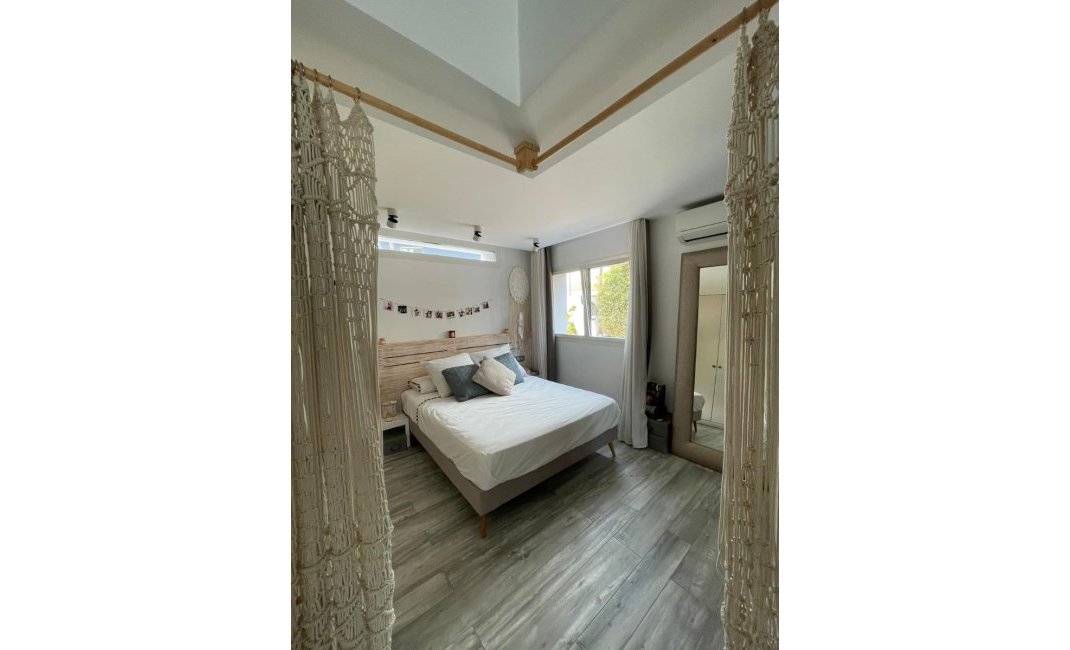 Resale -  Chalet / Villa -
Albir