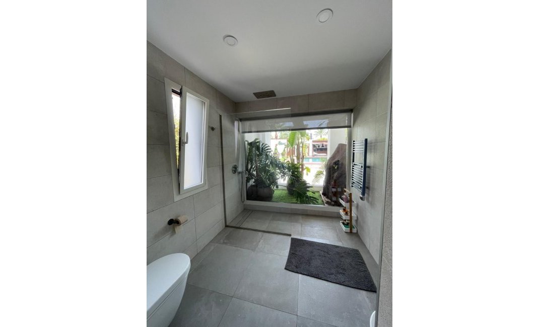 Resale -  Chalet / Villa -
Albir