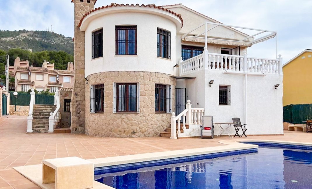 Reventa - Chalet -
Albir