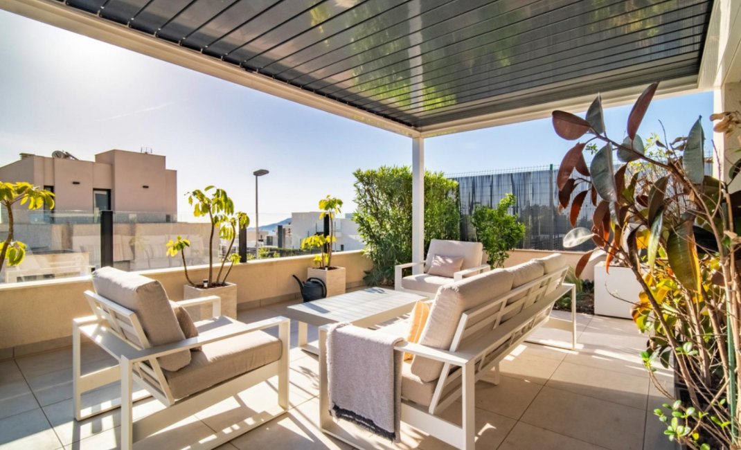 Resale - Villa -
Polop - La Alberca