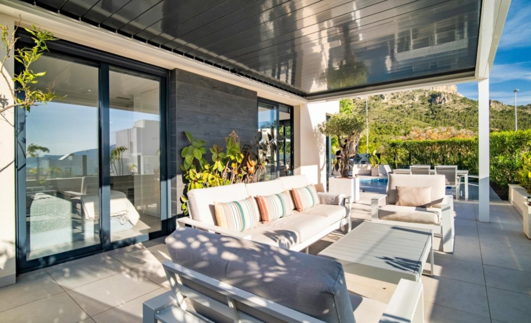 Resale - Villa -
Polop - La Alberca