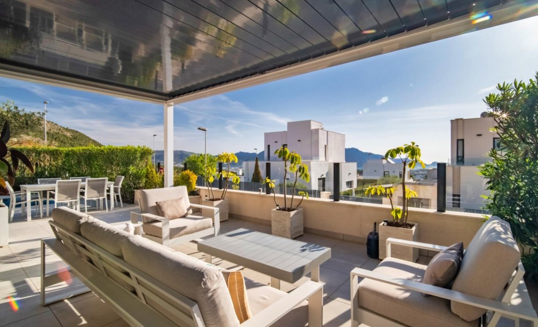Resale - Villa -
Polop - La Alberca