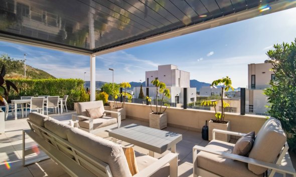 Resale - Villa -
Polop - La Alberca