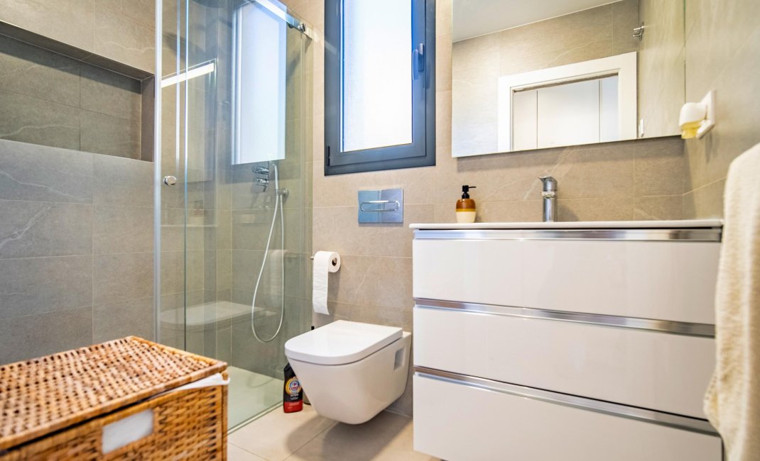 Resale - Villa -
Polop - La Alberca