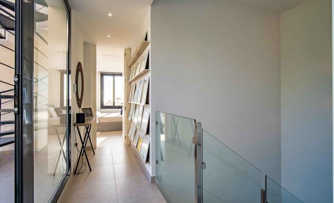 Resale - Villa -
Polop - La Alberca