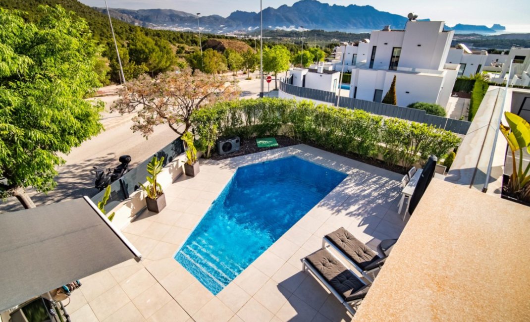 Resale - Villa -
Polop - La Alberca