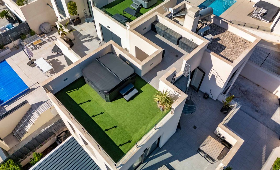 Resale - Villa -
Polop - La Alberca