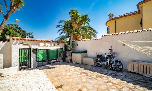 Resale - Villa -
Alfaz del Pi - Colonia Escandinavia