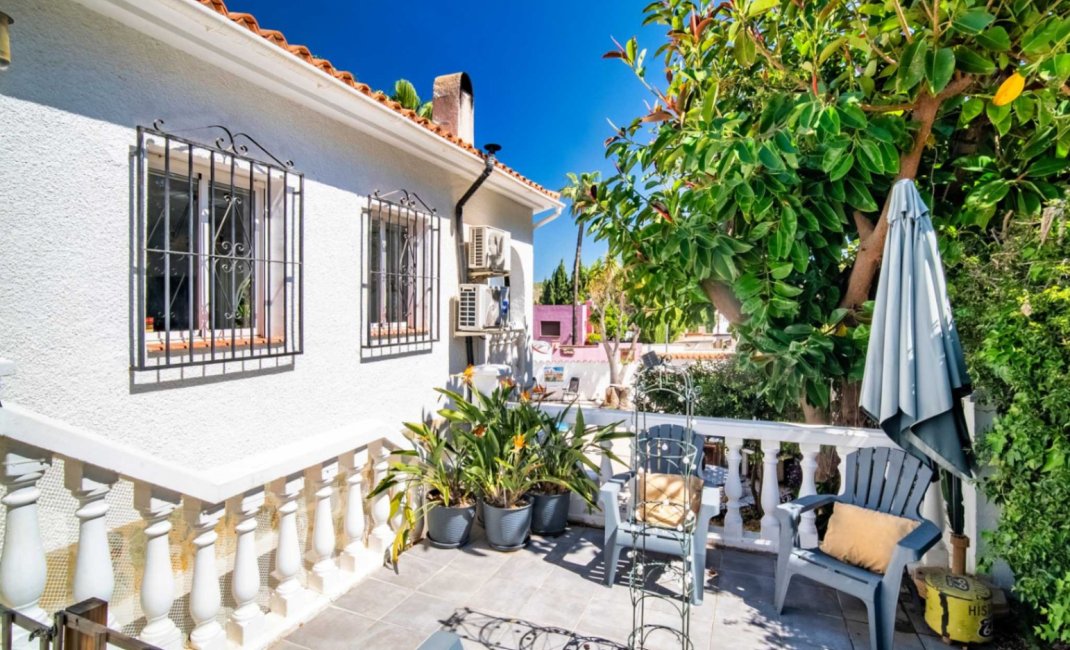 Resale - Villa -
Alfaz del Pi - Colonia Escandinavia