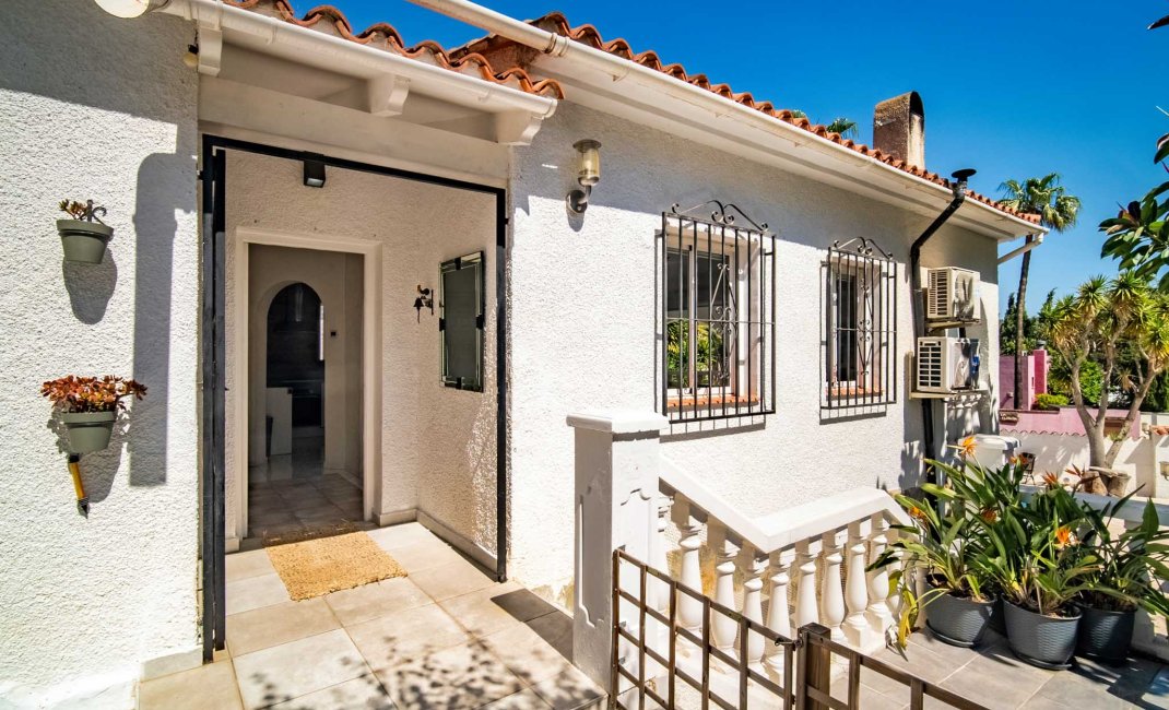 Resale - Villa -
Alfaz del Pi - Colonia Escandinavia