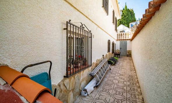 Resale - Villa -
Alfaz del Pi - Colonia Escandinavia
