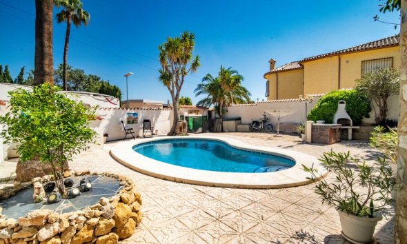 Resale - Villa -
Alfaz del Pi - Colonia Escandinavia