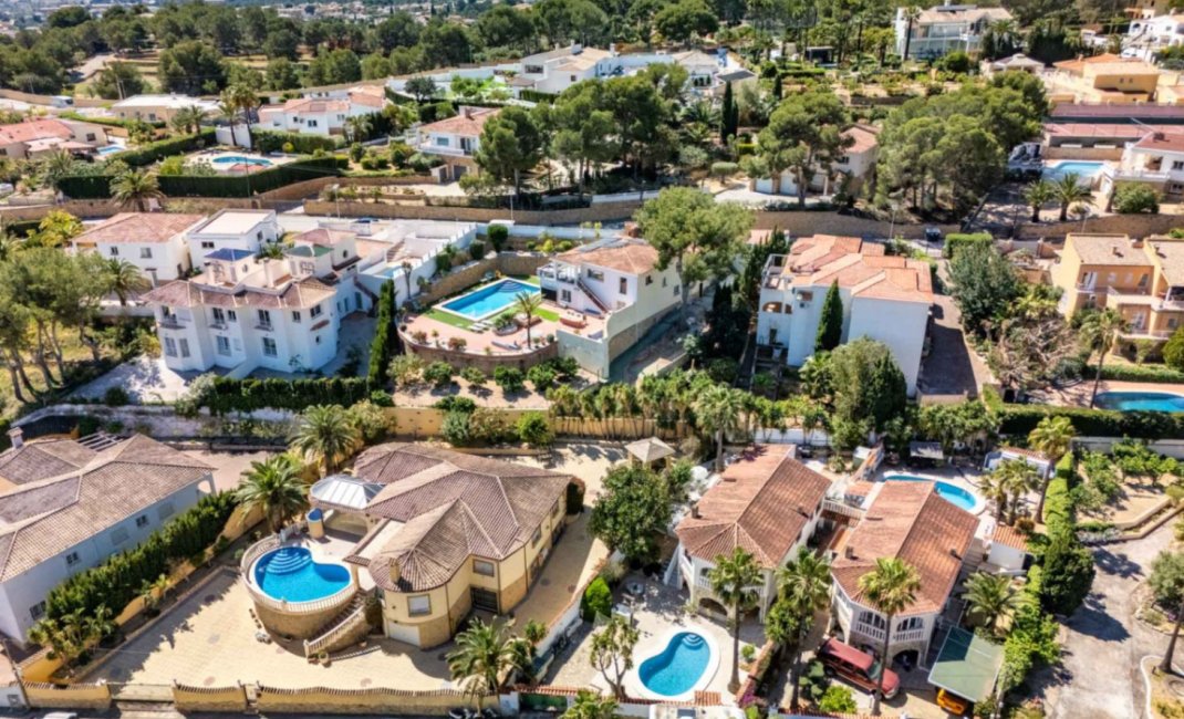 Resale - Villa -
Alfaz del Pi - Colonia Escandinavia