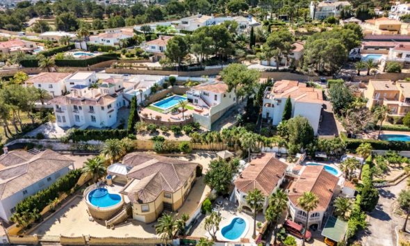 Resale - Villa -
Alfaz del Pi - Colonia Escandinavia