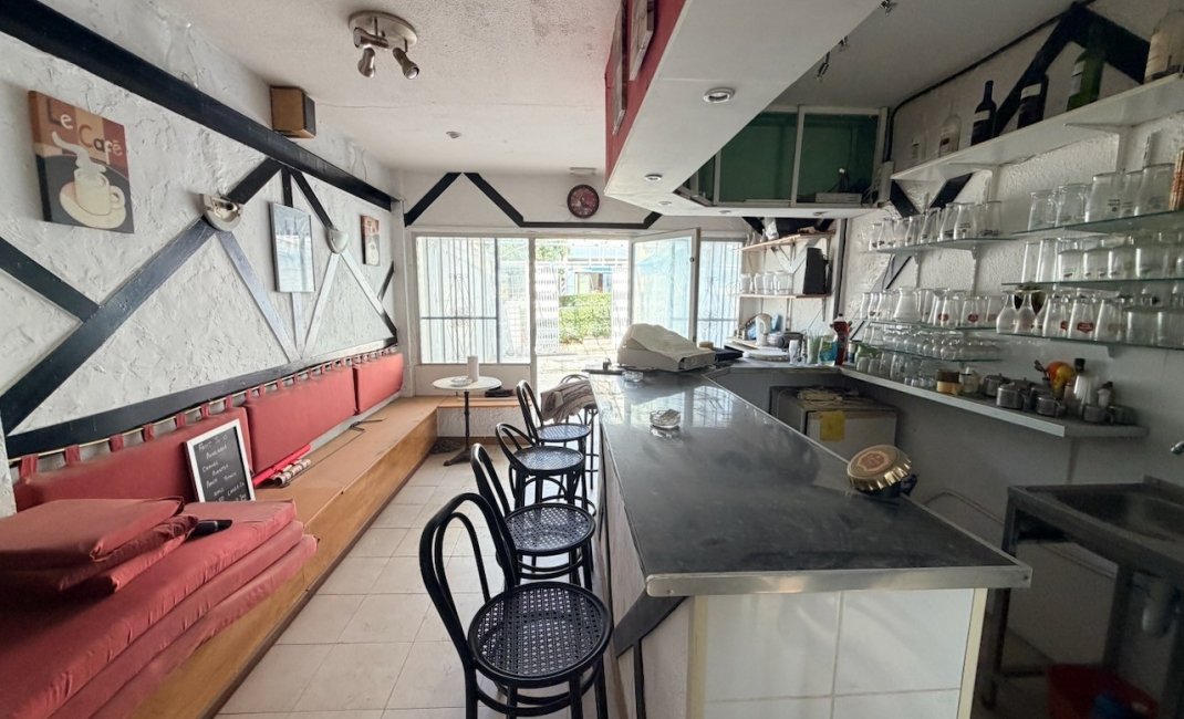 Resale - Commercial -
Benidorm - Levante