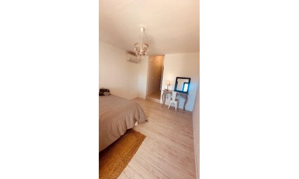 Short Term Rental -  Chalet / Villa -
Formentera del Segura