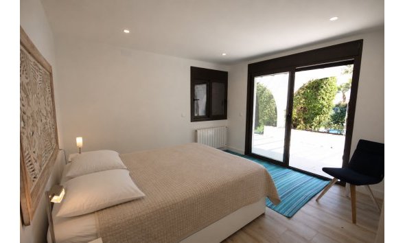 Alquiler corta estancia - Chalet / Villa  -
Albir