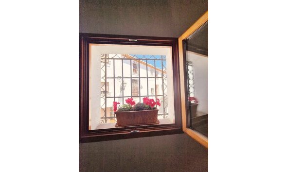 Resale - Village house -
Altea