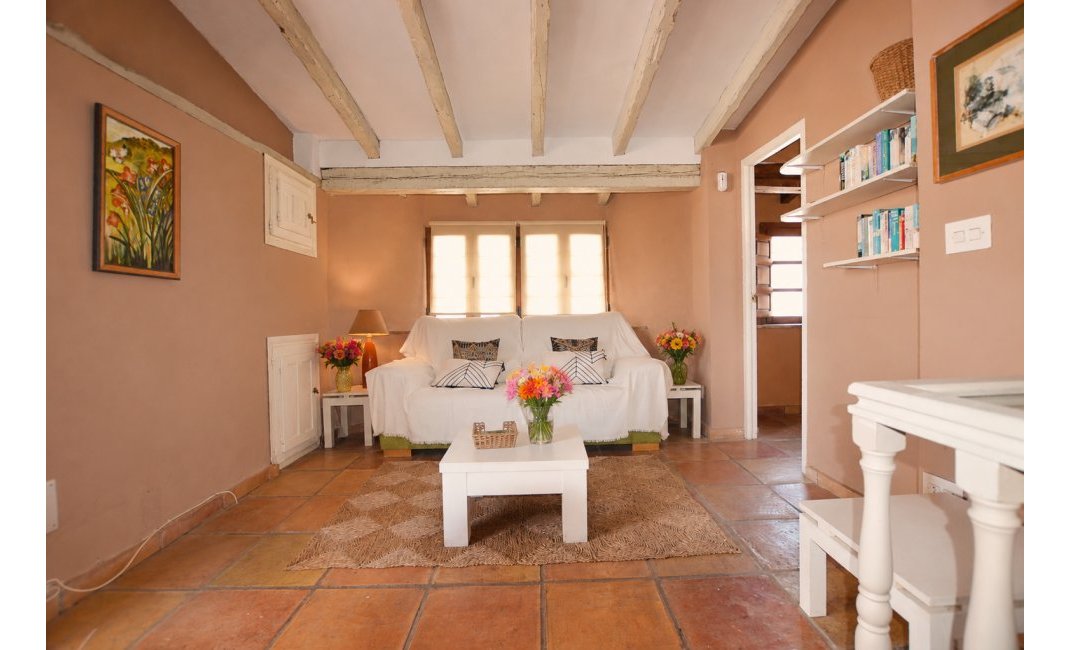 Resale - Village house -
Altea