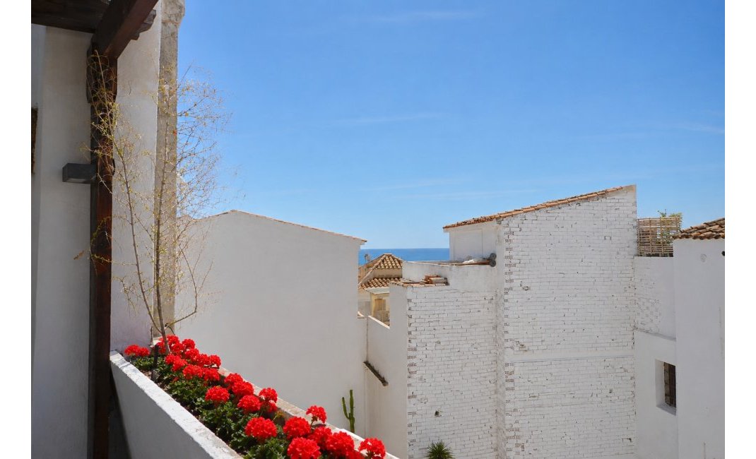 Resale - Village house -
Altea