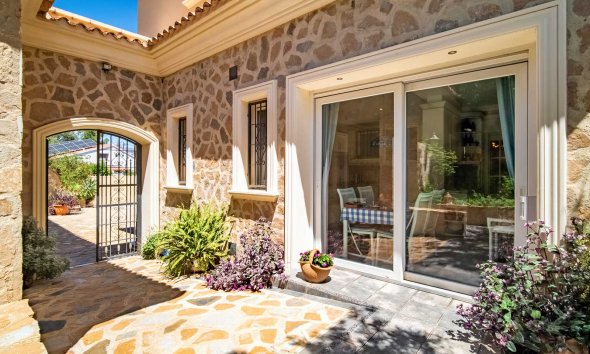 Resale - Villa -
La Nucía - San Rafael