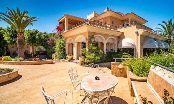 Resale - Villa -
La Nucía - San Rafael