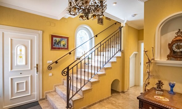 Resale - Villa -
La Nucía - San Rafael